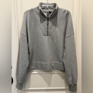 Sweaty Betty Womens Sweatshirt Grey Size Medium 8/10 Cropped Half Zip
